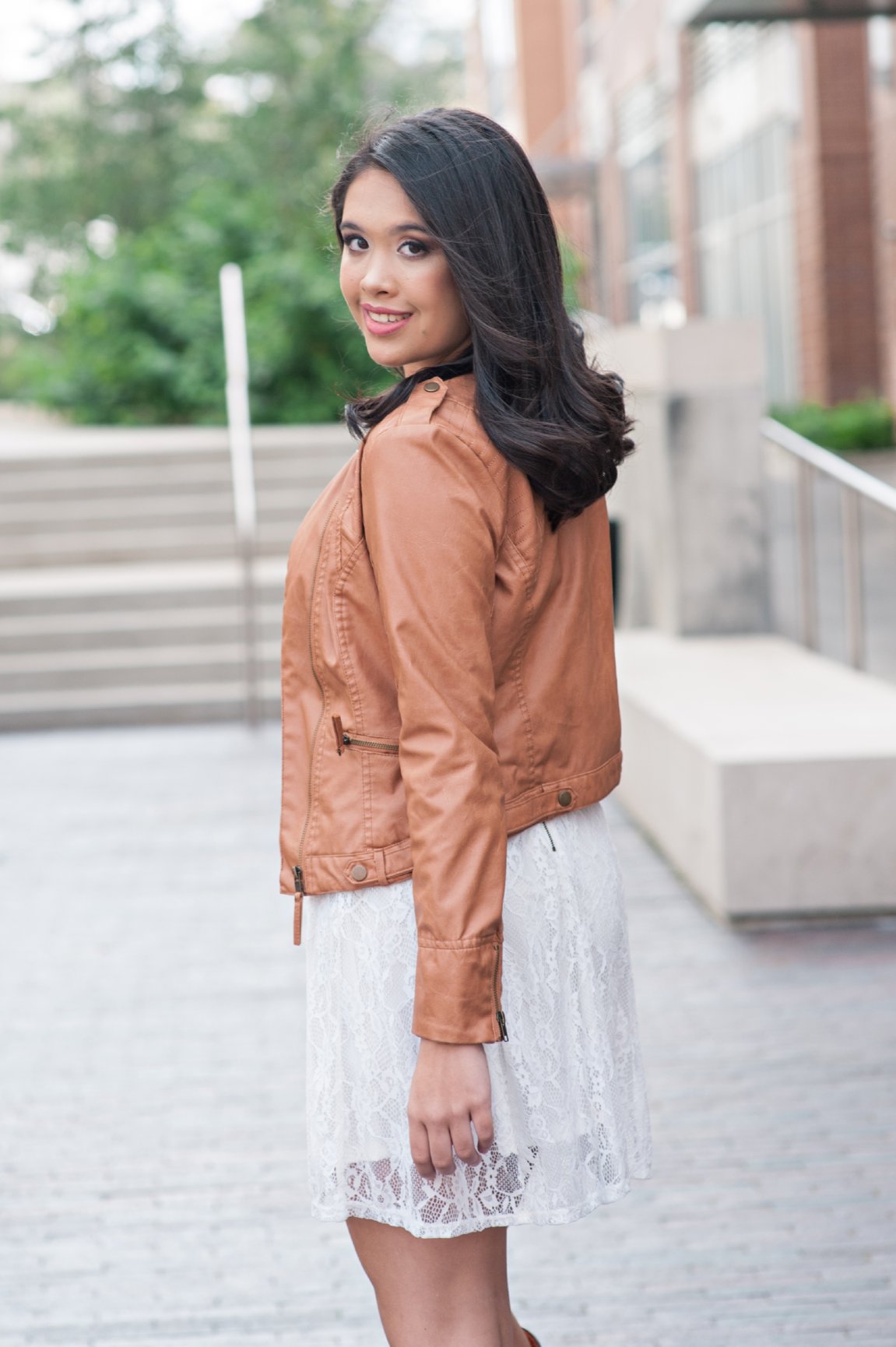 SENIOR SESSION AT BRIDGE PARK