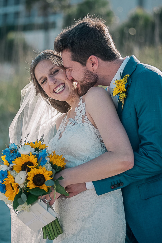 beach wedding pictures